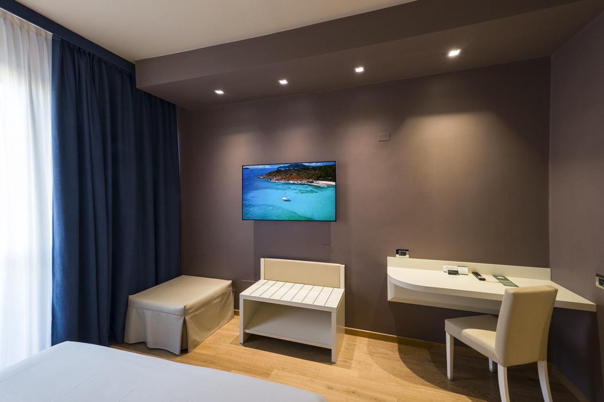 Hotel Touring Ferrara Ruang foto